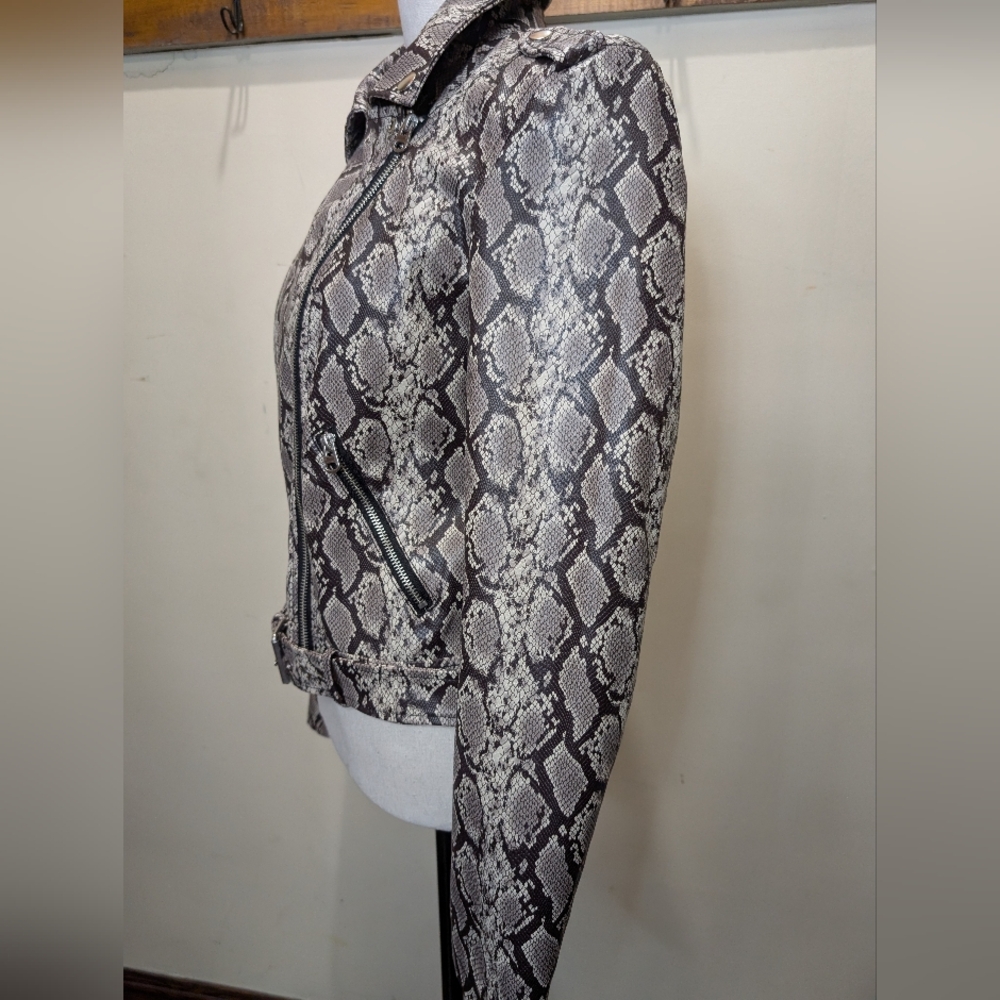 Coffee Shop Faux Leather Zippered Moto Jacket Python - Picture 10 of 16
